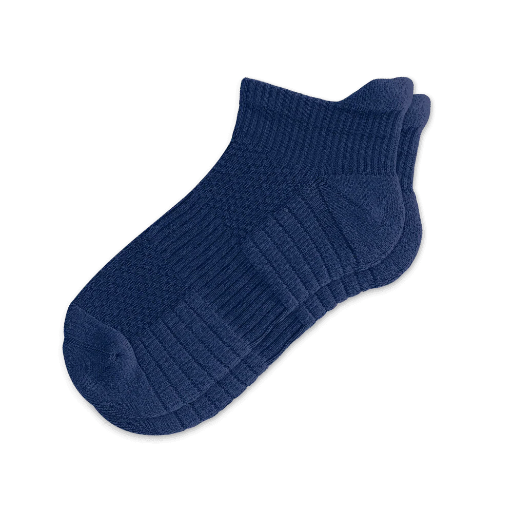 Unisex ankle compression socks, black, for everyday comfort and circulation support