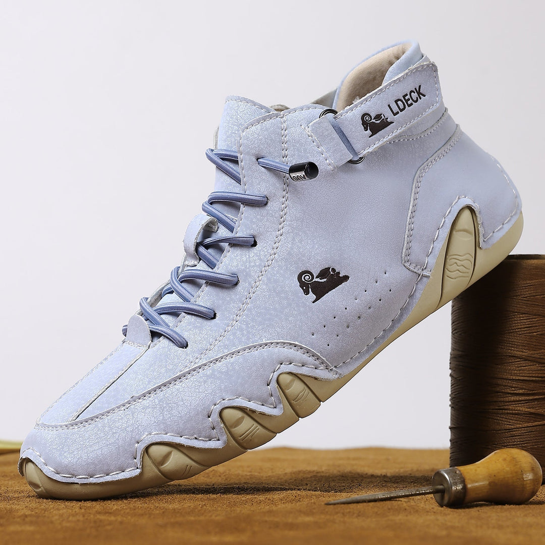Stylish unisex barefoot walking shoes, offering natural comfort, a flexible sole, and lightweight minimalist design.