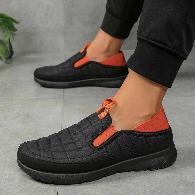 Unisex slip-on comfort shoes in a light grey, ideal for breathable and water-resistant casual wear
