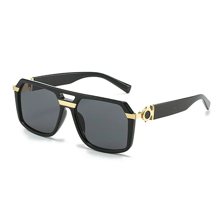 Modern square frame sunglasses, a unisex design with bold lines and essential UV400 sun protection.