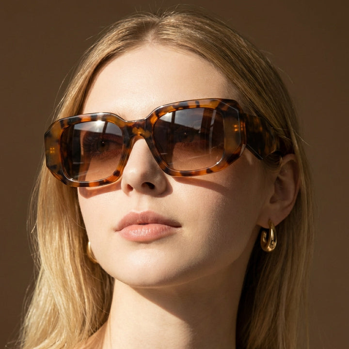 Leopard print square sunglasses for men and women, stylish UV400 eyewear