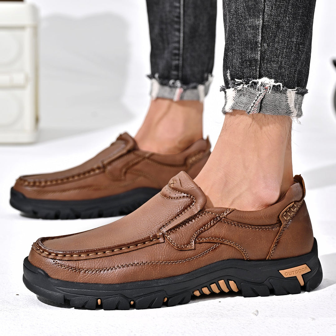 Detail photo of the comfortable interior lining of a brown orthopedic transition boot