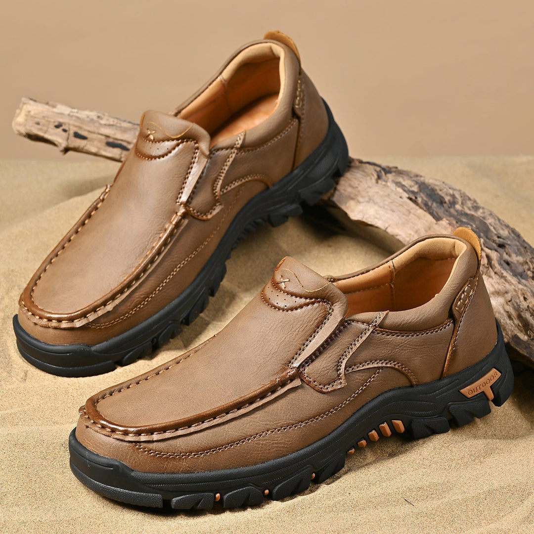 Orthopedic comfort transition boot, brown leather, offering a secure and comfortable fit