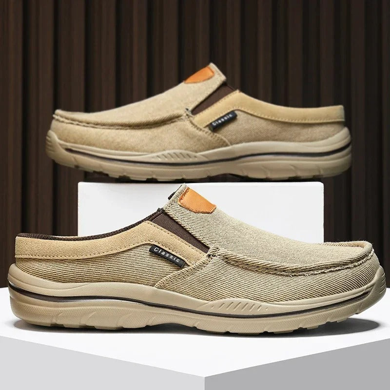 Fashionable casual slip-on shoes, unisex style in a breathable canvas material.