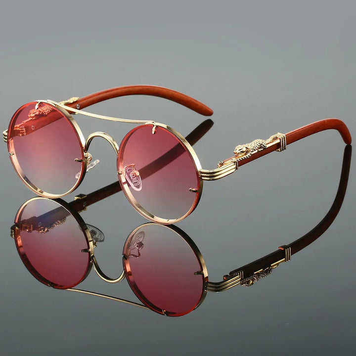 Fashionable unisex square sunglasses for outdoor wear, featuring a chic golden frame.