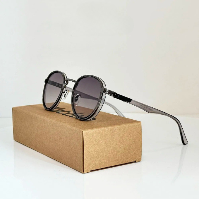 Designer round sunglasses, unisex, featuring a classic retro style for sun protection