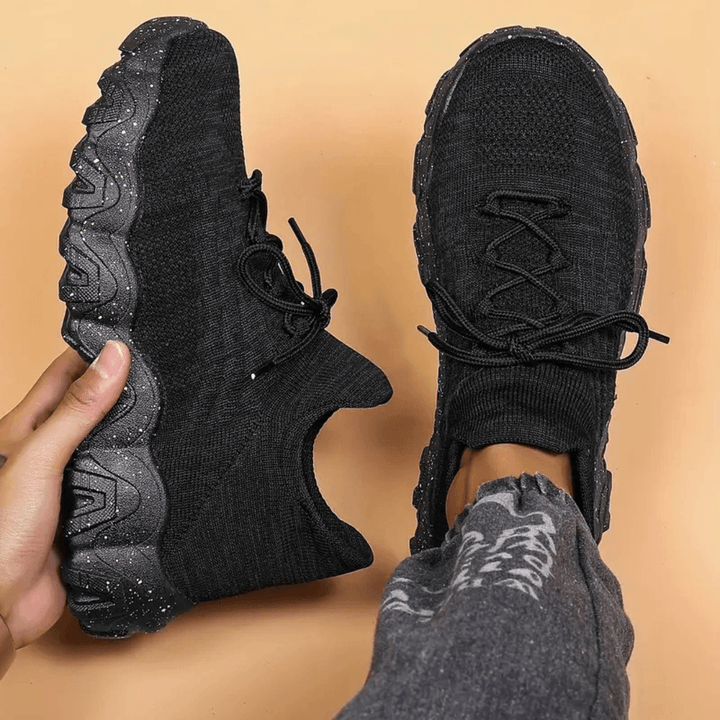 Unisex Everyday Comfort Low-Top Sneakers with emphasis on the heel support for extended comfort