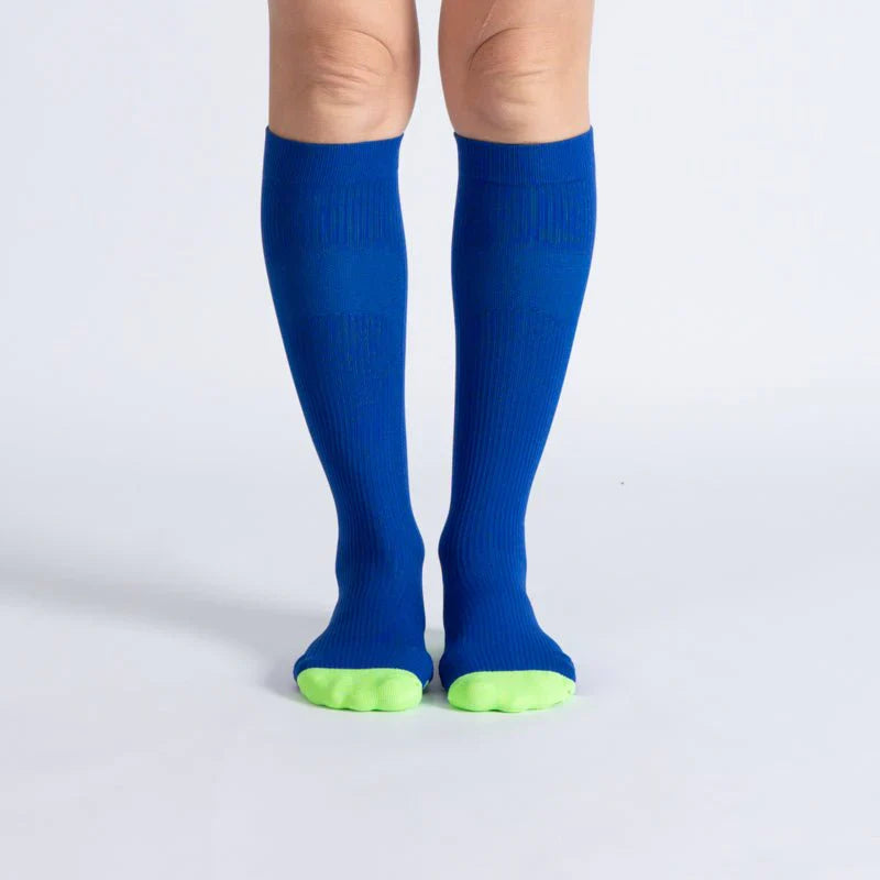 Unisex gentle compression socks in a blue-green color, perfect for daily comfort and circulation support.