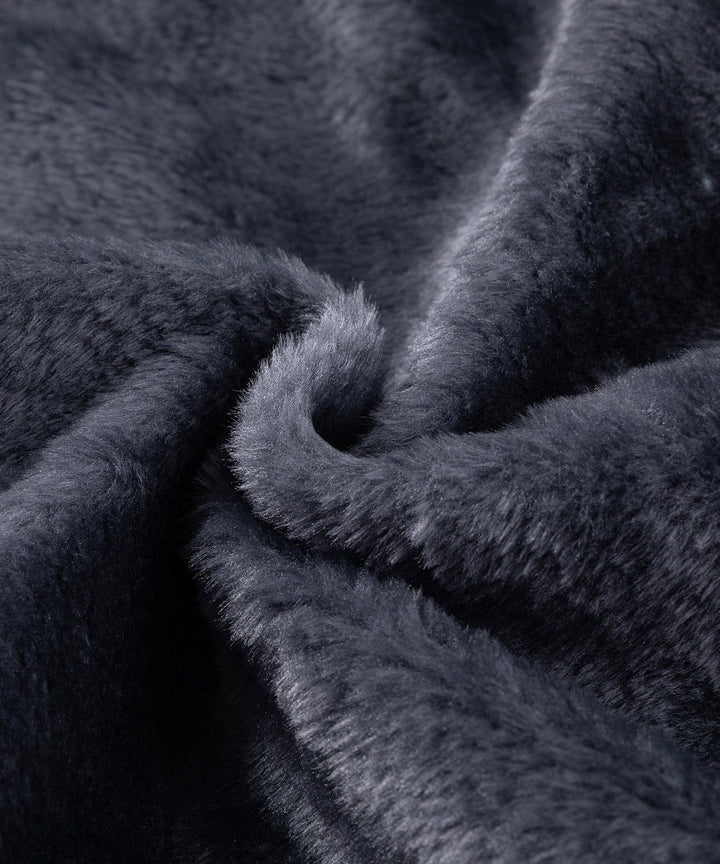 Unisex insulated jacket, featuring a blend of synthetic insulation & unique glacier artistry for winter.