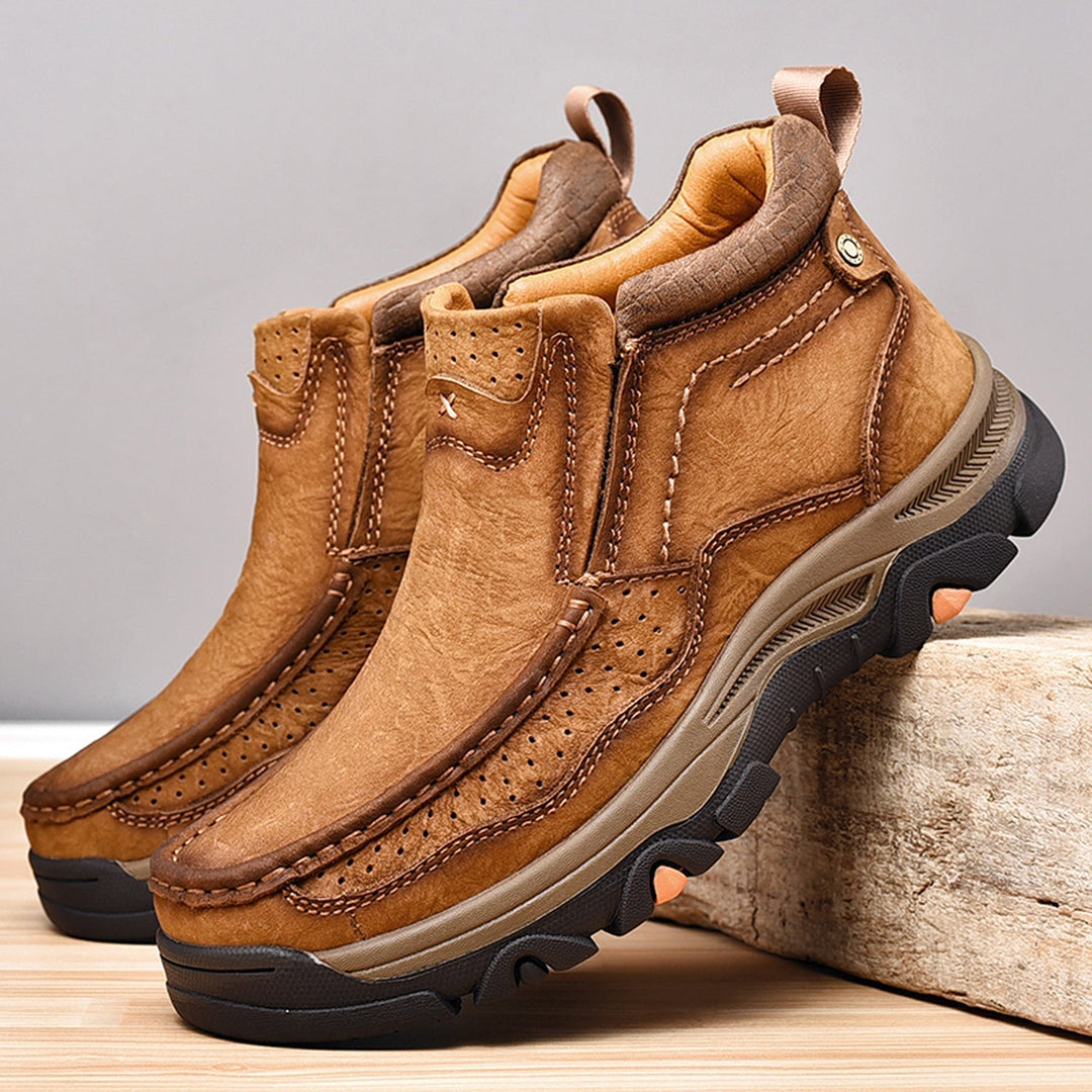 Orthopedic high-top comfort shoes in black leather, suitable for unisex casual wear and posture support