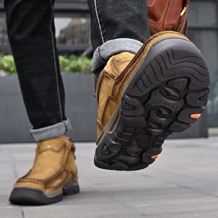 Unisex high-top orthopedic shoes in black leather, offering exceptional comfort for long periods