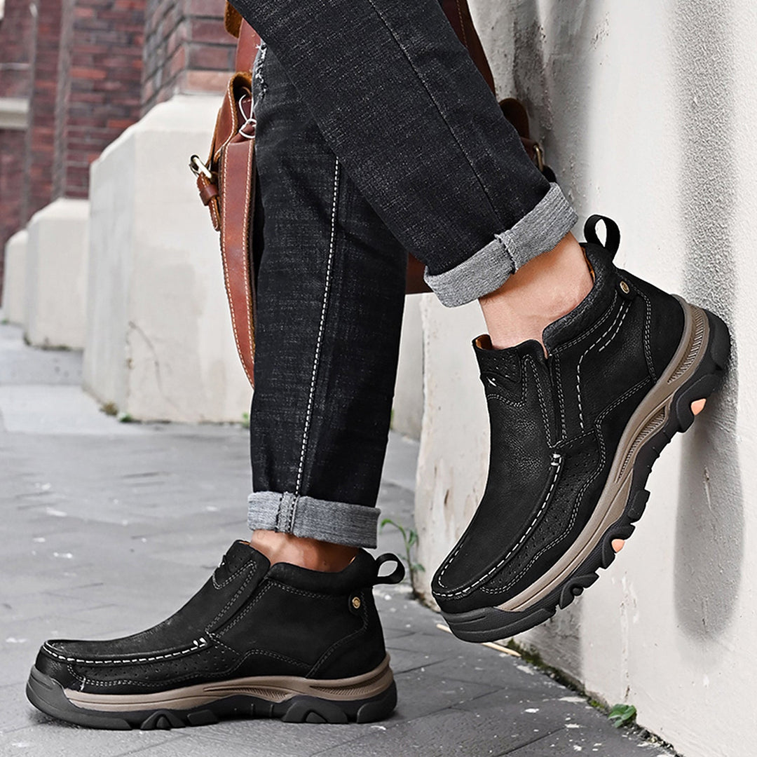 Unisex high-top shoes, black leather, with a focus on orthopedic comfort and everyday versatility