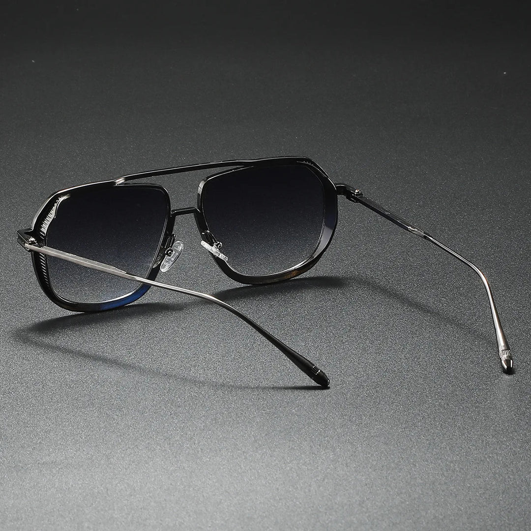 High-quality aviator sunglasses, unisex and luxurious. Features UV400 lenses and durable metal frame.