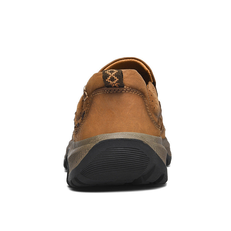 Pair of unisex comfort shoes, black, with slip-resistant sole for everyday wear