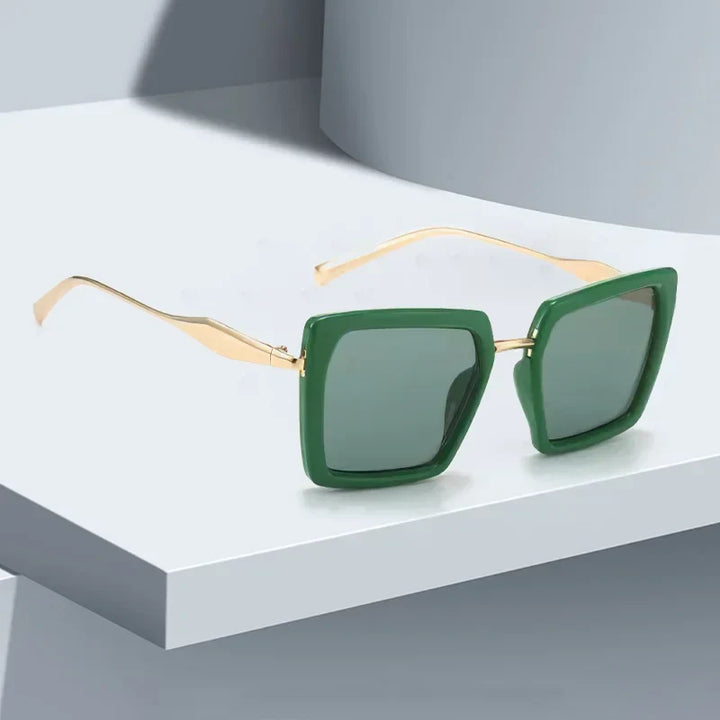 Unisex oversized square sunglasses with black frames & dark lenses, stylish UV400 eye protection