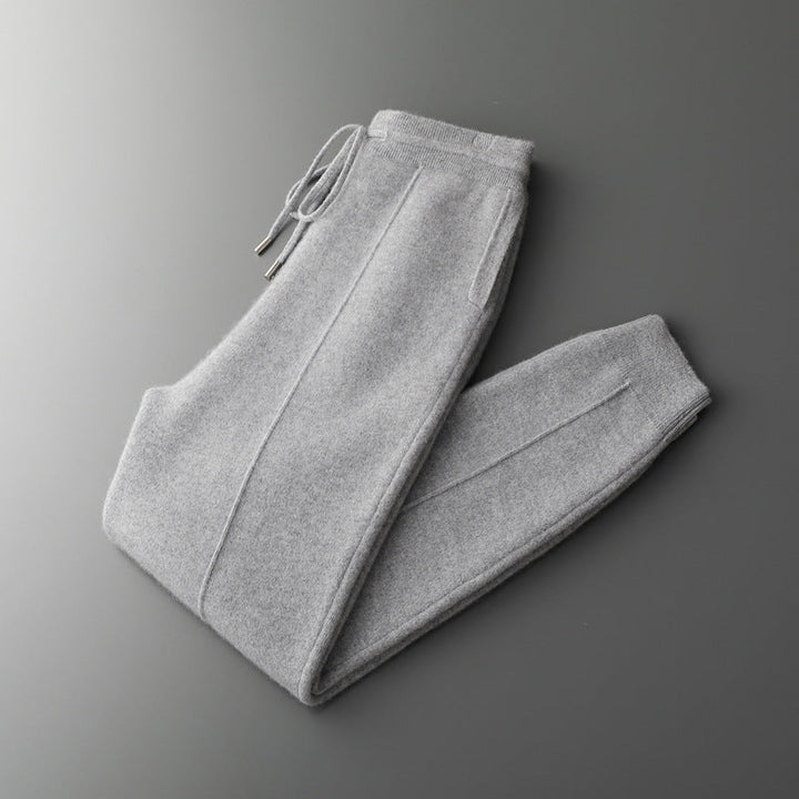 Elastic waist detail on unisex merino wool joggers, ensuring a perfect, comfortable fit