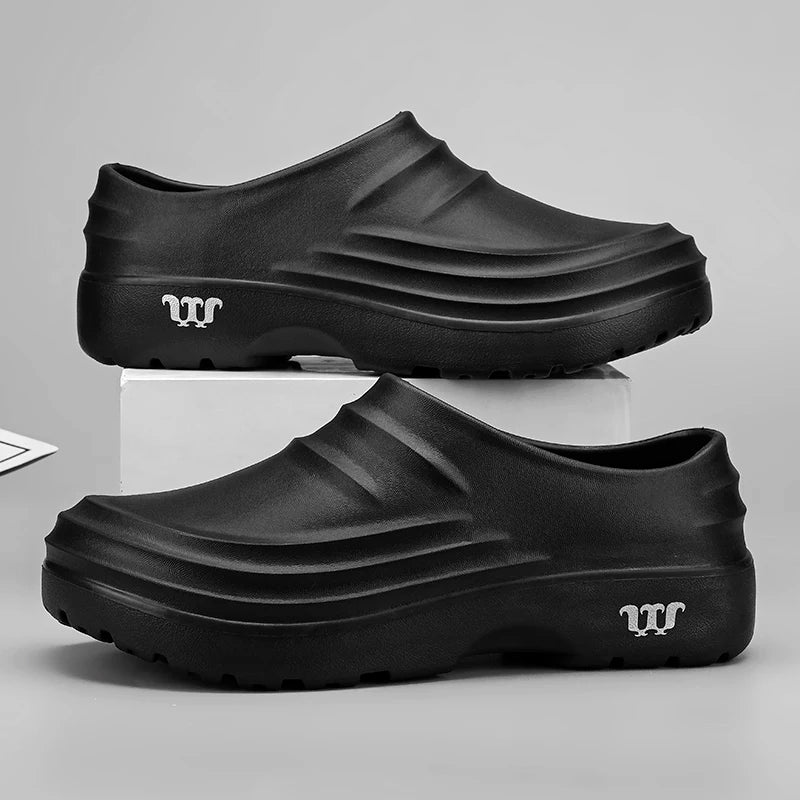 Unisex professional non-slip work clogs, waterproof, durable, ideal for kitchen or medical environments.
