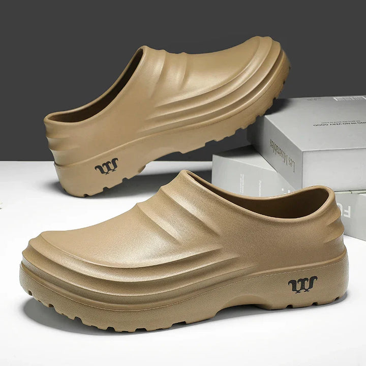 Unisex comfort work clogs, non-slip and durable, suitable for various professional settings requiring protective footwear.