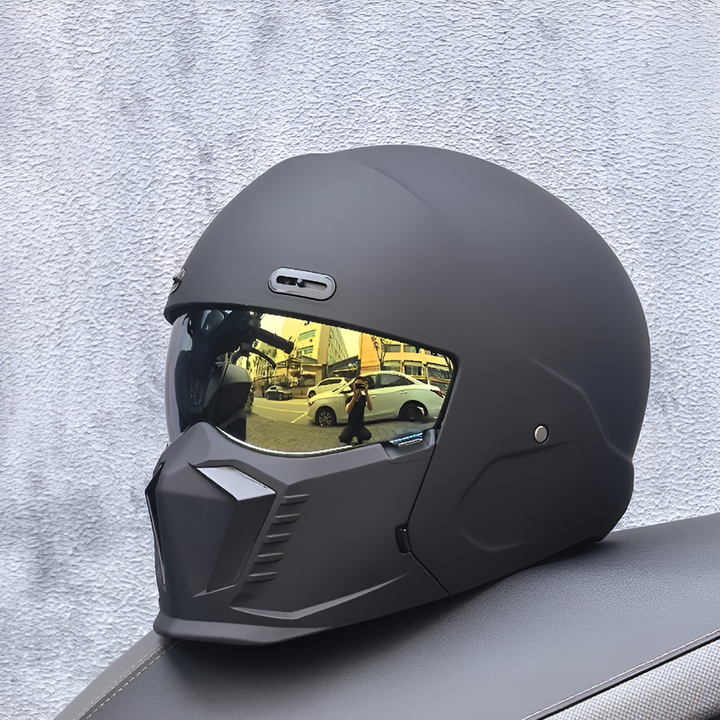 Unisex retro motorcycle helmet, open face, vintage style. DOT & ECE approved protective rider gear.