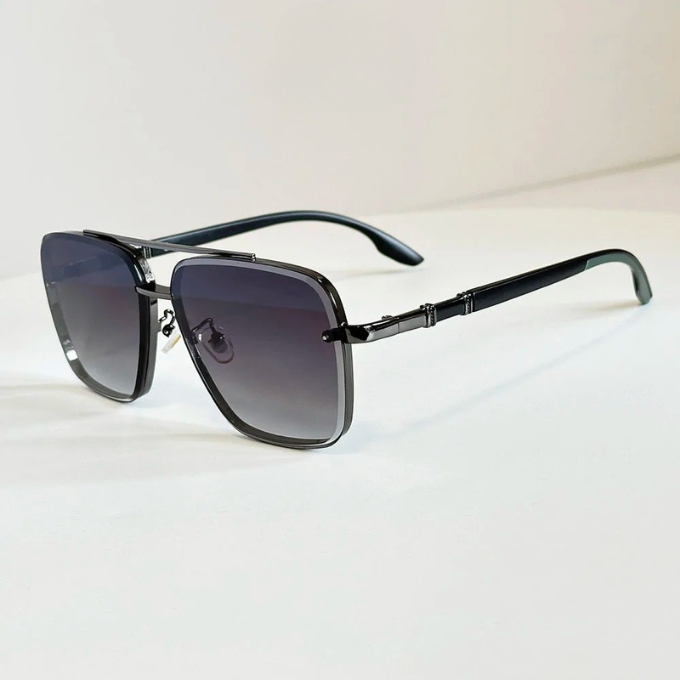 Stylish unisex square aviator sunglasses with dark gradient lenses, perfect fashion accessory