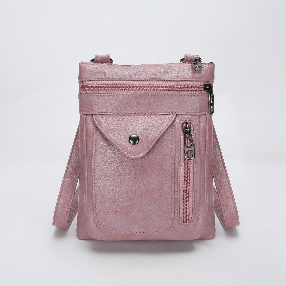 Vintage style women's black crossbody purse, ideal for everyday elegance.