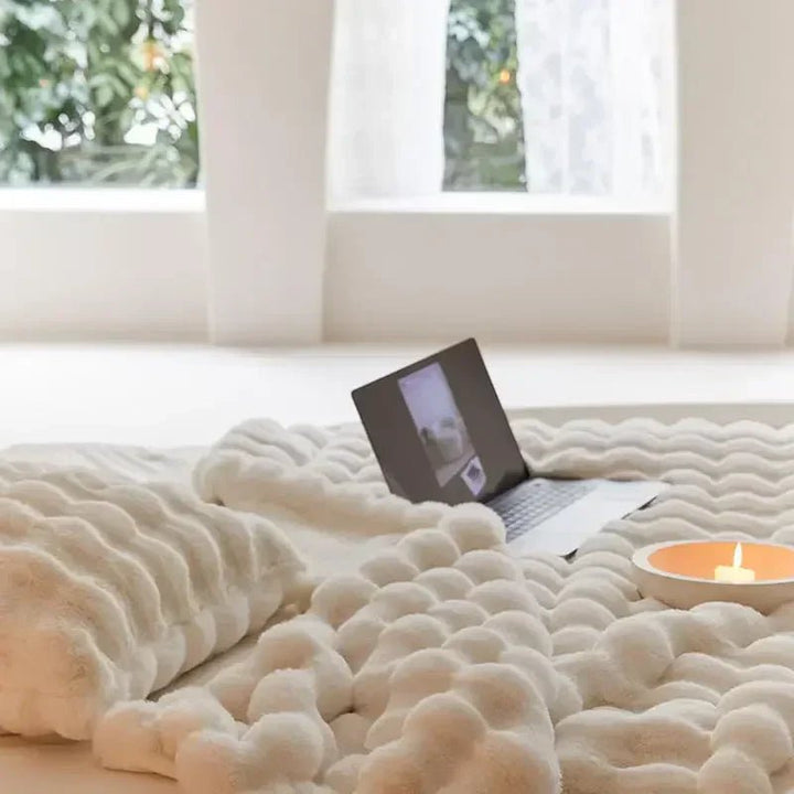 WarmWool Plush Wool Blanket - Ultra Cozy - Lexians