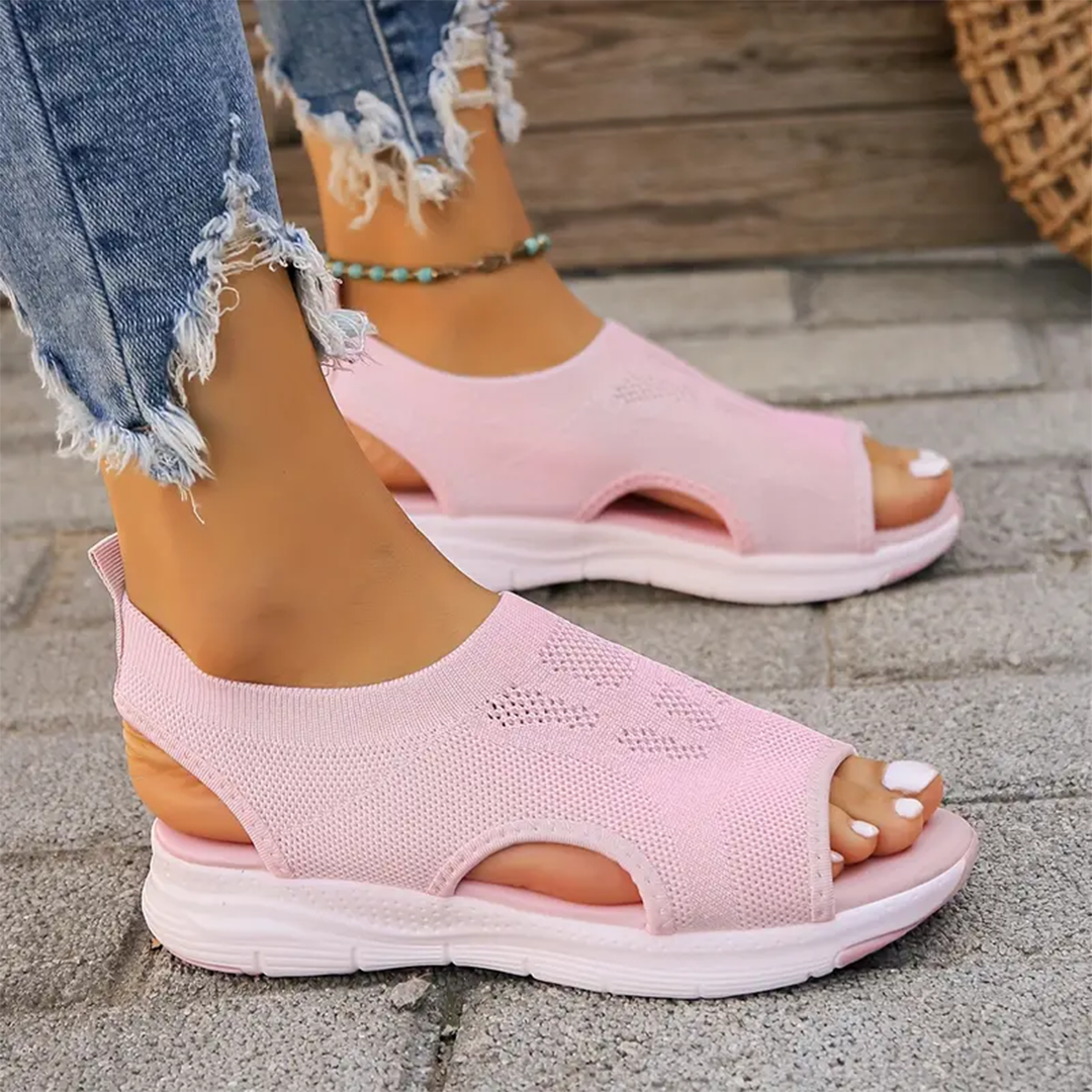 Versatile women's orthopedic sandals, adjustable for casual wear or long walks with support.