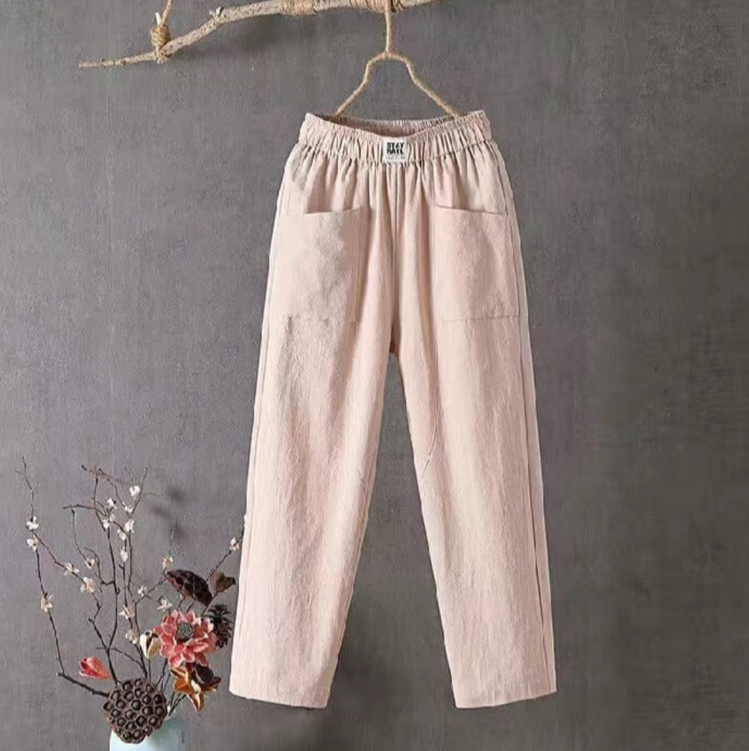 Stylish women's high-waist pull-on casual pants, comfortable relaxed fit for versatile summer style.