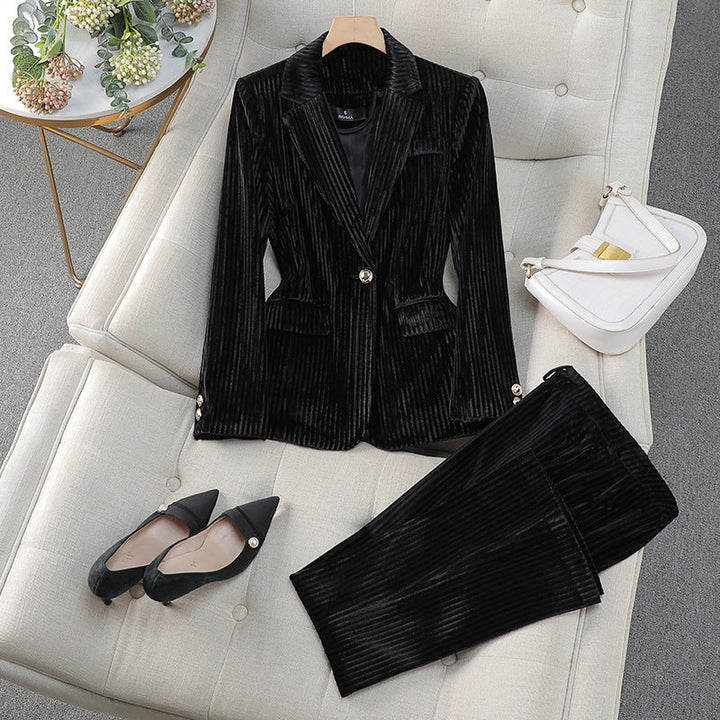 Women's long blazer and matching tailored pants, a versatile and elegant attire for various occasions.