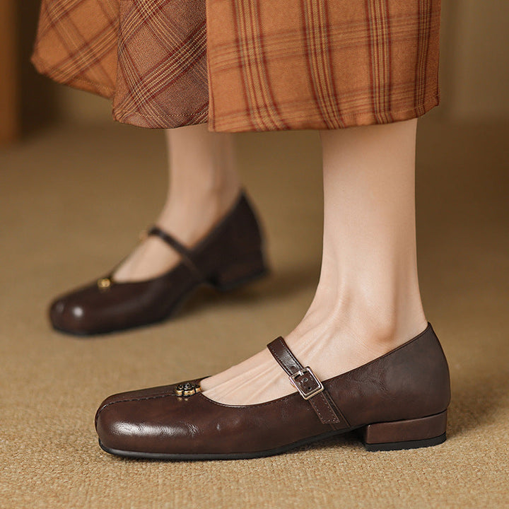 Stylish black strap ballet flats for women, versatile and classic comfortable footwear
