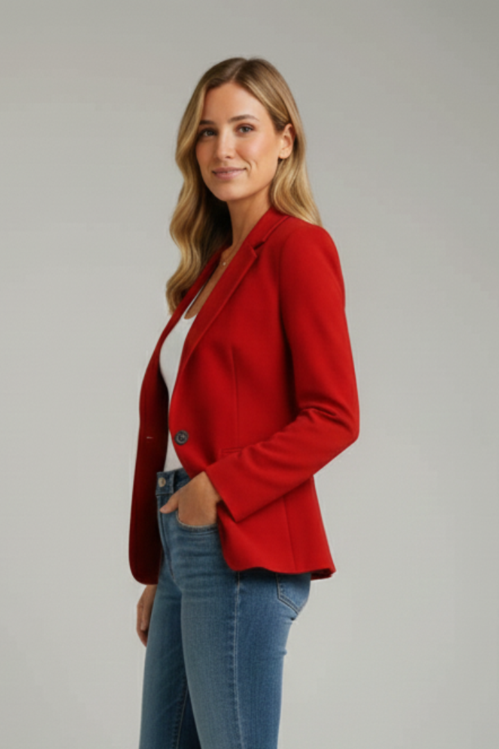 Elegant white women's single-button blazer featuring a classic notched lapel, suitable for formal or office attire.