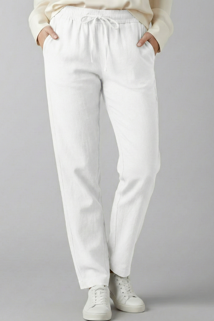 Practical women's ankle-length casual pants, elastic waist, side pockets & trendy tapered leg.