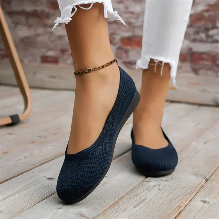 Women's versatile grey ballet flats, blending comfort and style for spring