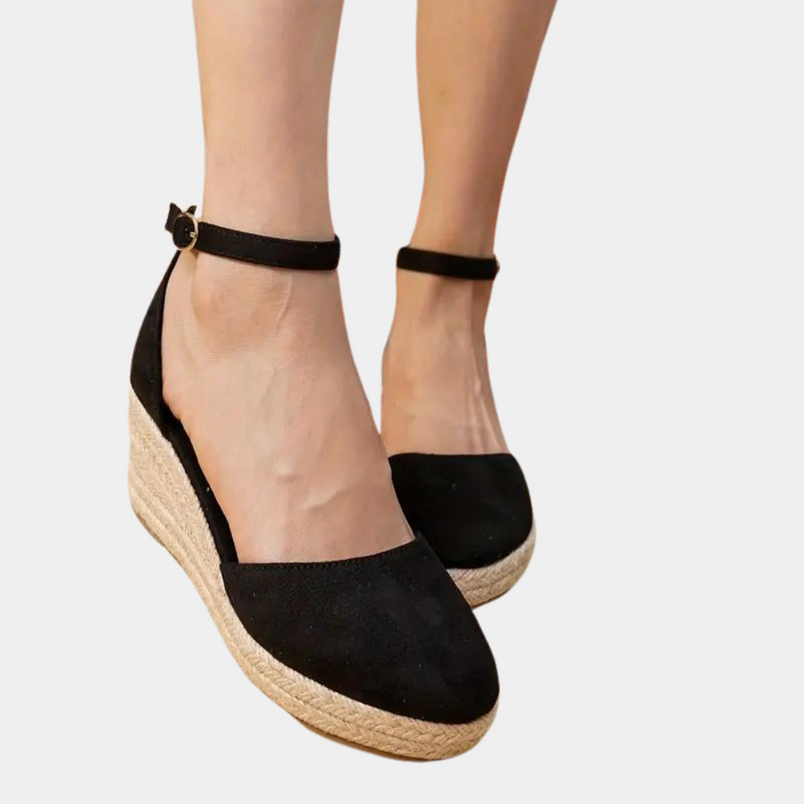 Alina women's wedge sandals: adjustable ankle strap ensures a secure and comfortable fit.