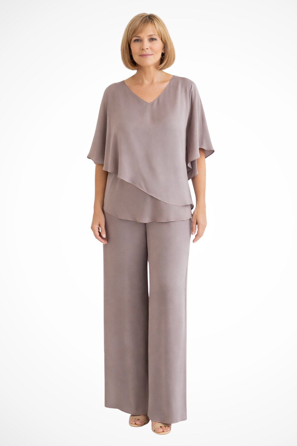 Modern women's matching outfit: V-neck batwing top & wide leg pants. Effortless style for any occasion.