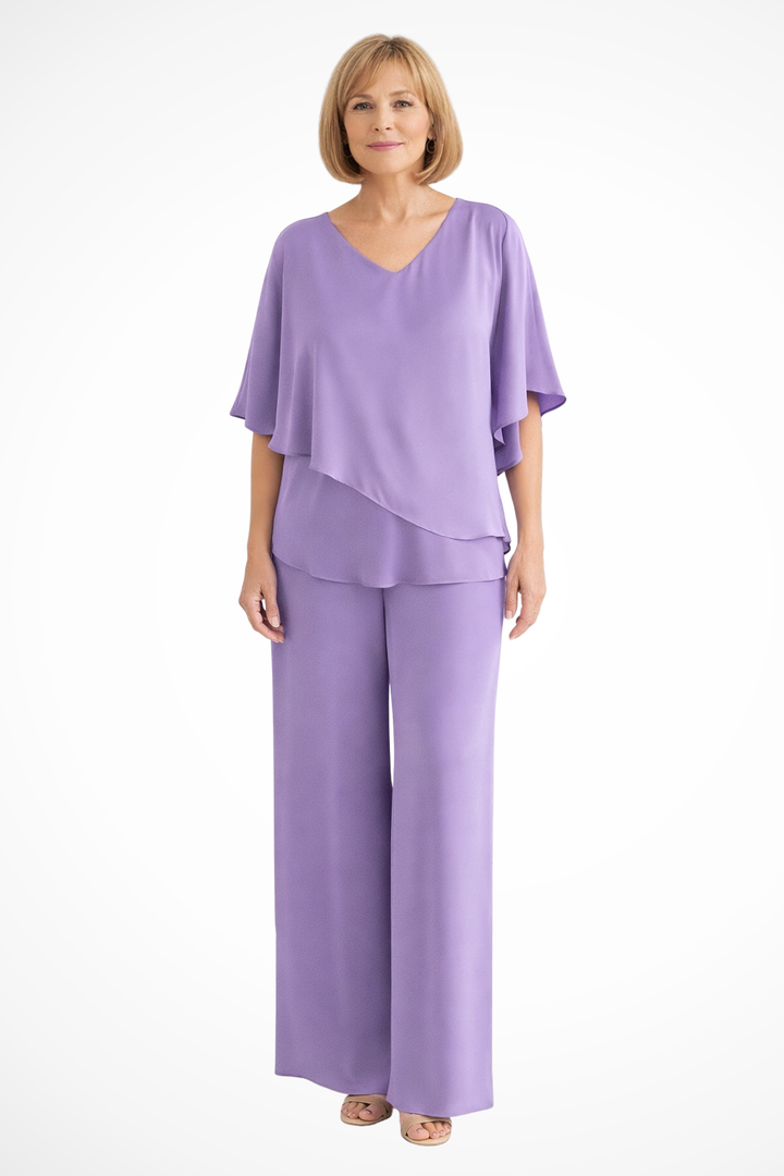 Women's chic V-neck batwing sleeve top and wide leg pants set. Perfect for a sophisticated and relaxed look.