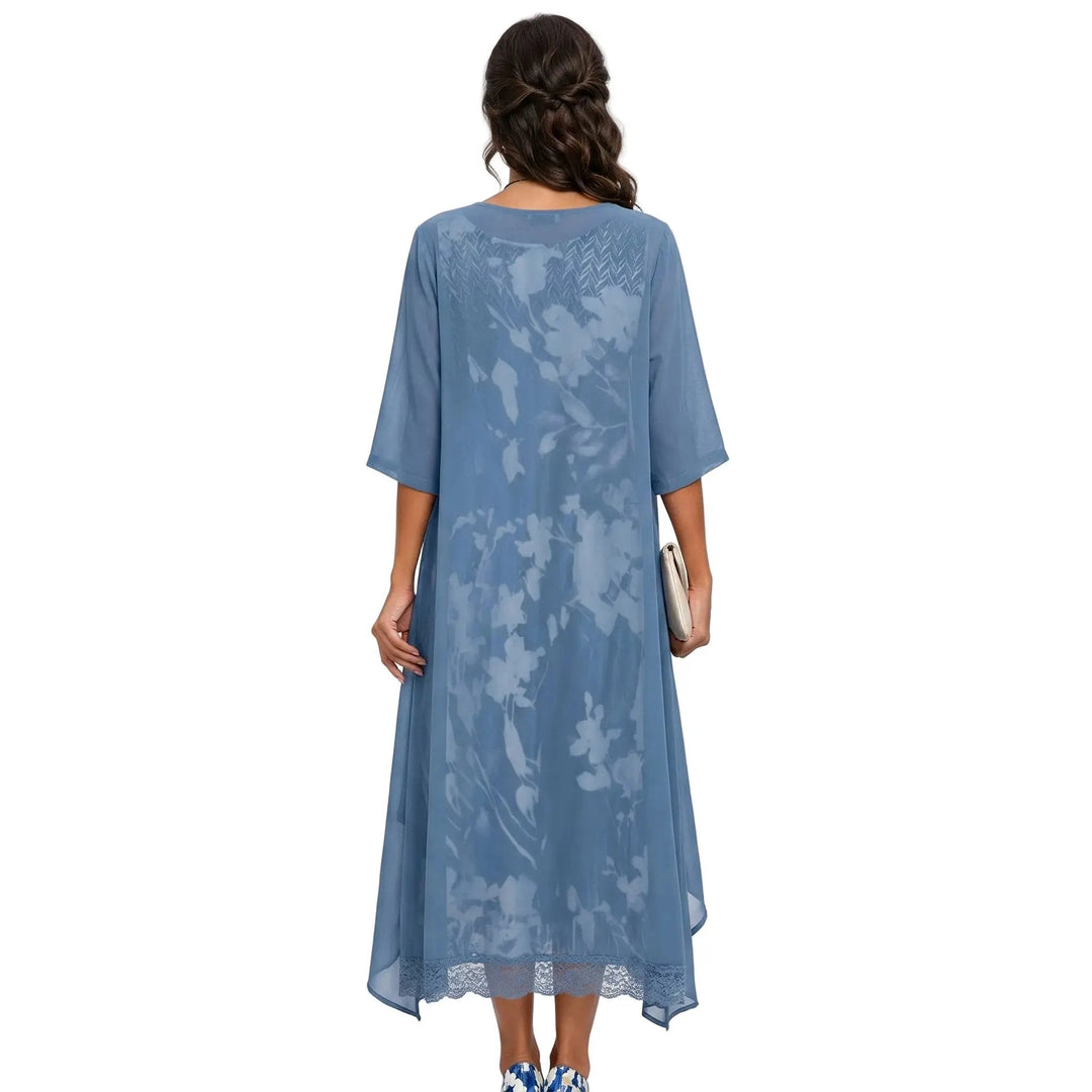 Flowy women's long floral print dress, ideal for casual summer days or spring garden parties.
