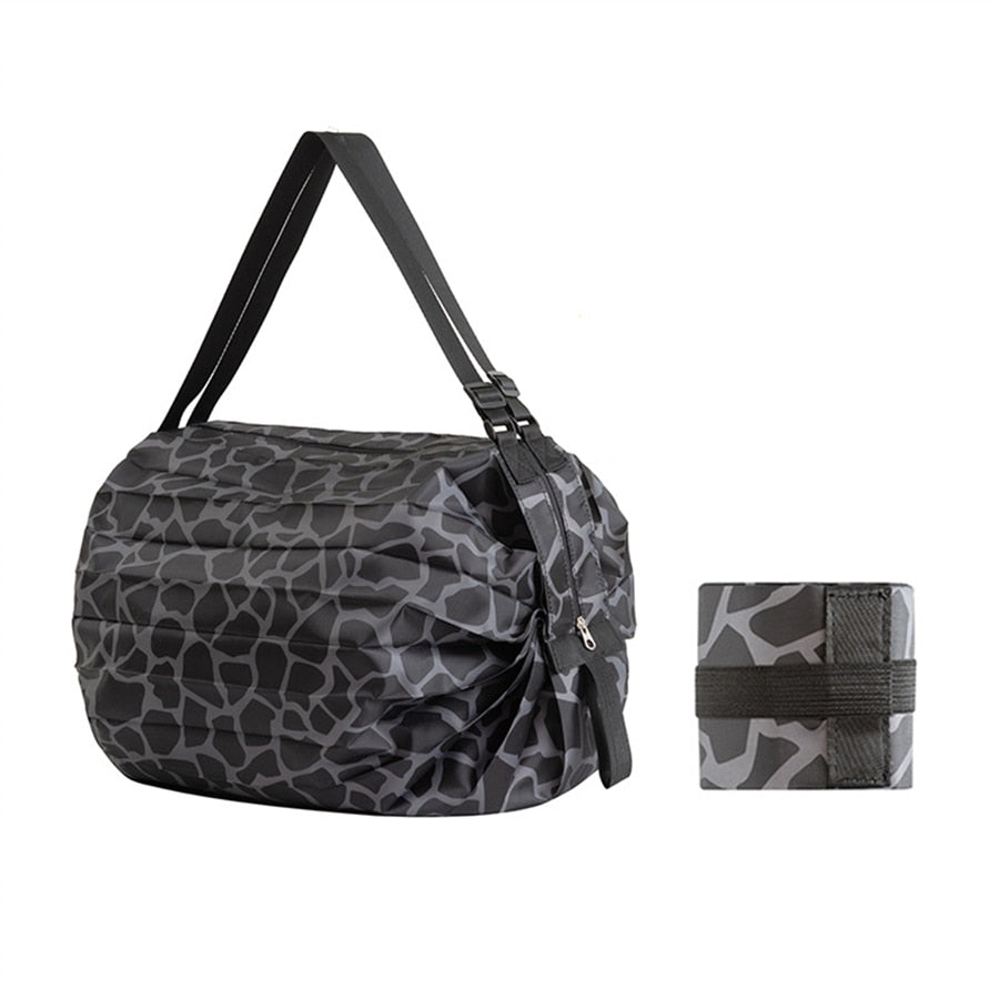 Versatile women's foldable travel bag, large capacity for accessories, durable for trips, easily stored.