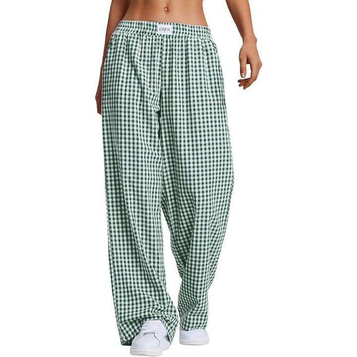 Comfortable women's wide-leg boxer pants in classic gingham print, suitable for casual wear
