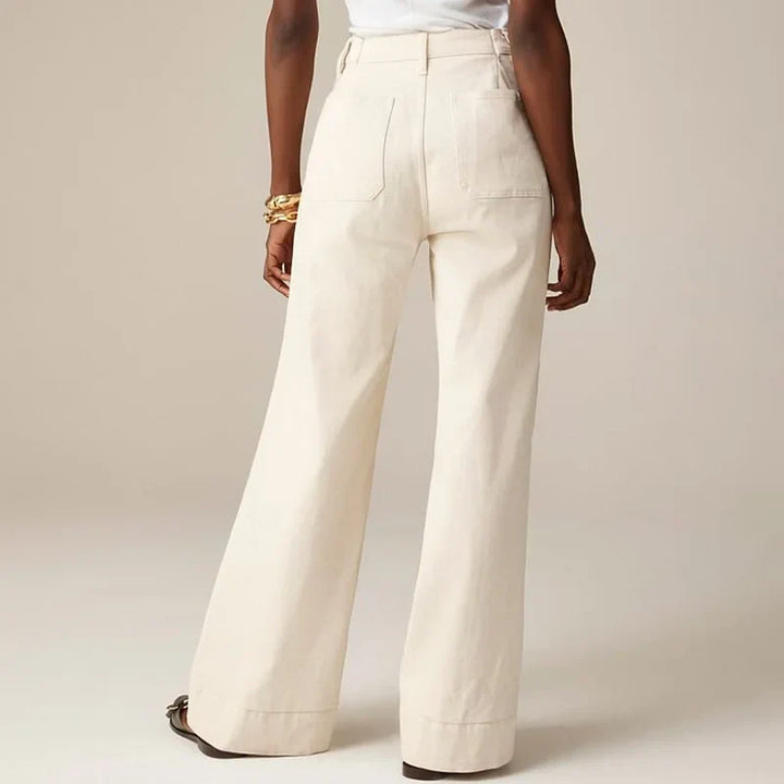 Designer women's capri jeans, high-waisted stretch denim, versatile for casual outfits