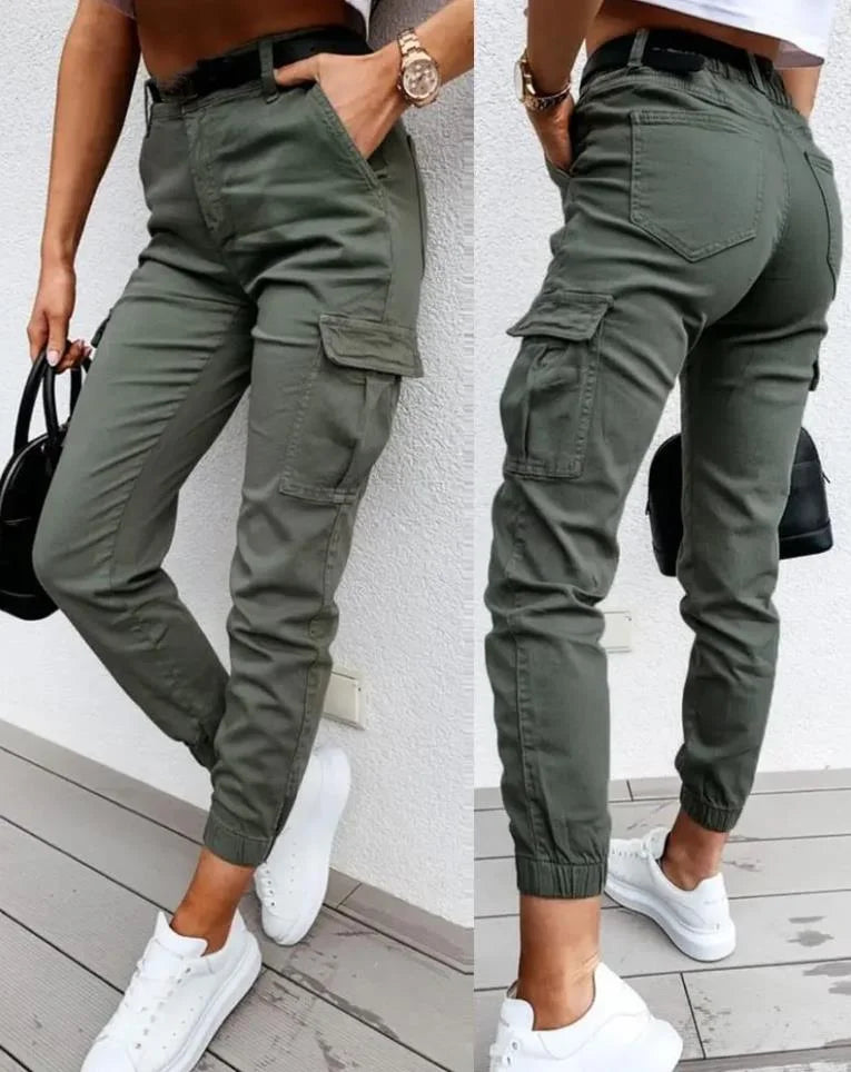 Comfortable women's high waist cargo pants, perfect for streetwear, with practical utility pockets.