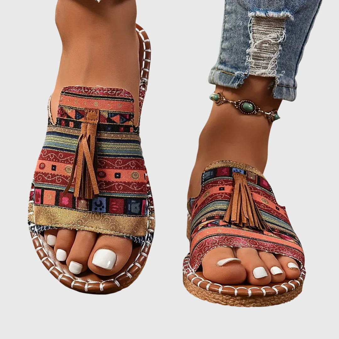 Women's Lorraine orthopedic sandals with arch support, ideal for comfort footwear.