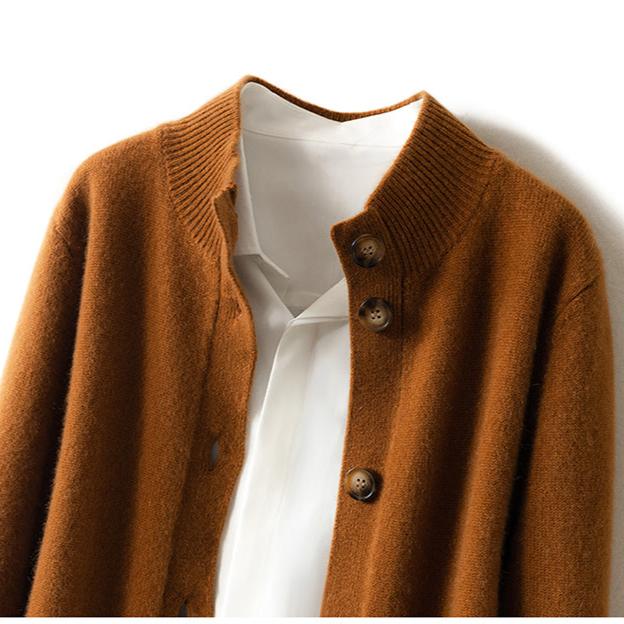 Close-up of the ribbed cuffs on the women's cashmere blend cardigan