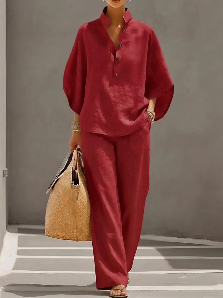 Casual chic women's summer outfit: Mandarin collar kimono top & wide-leg pant set for effortless style.
