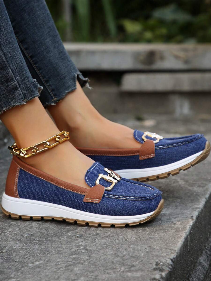 Stylish non-slip orthopedic loafers for women, offering support and comfort for daily wear.