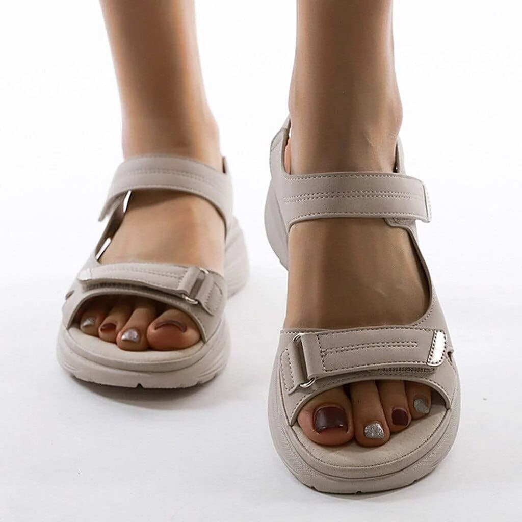 Ergonomic women's arch support sandals, ideal for daily wear and improved foot health.