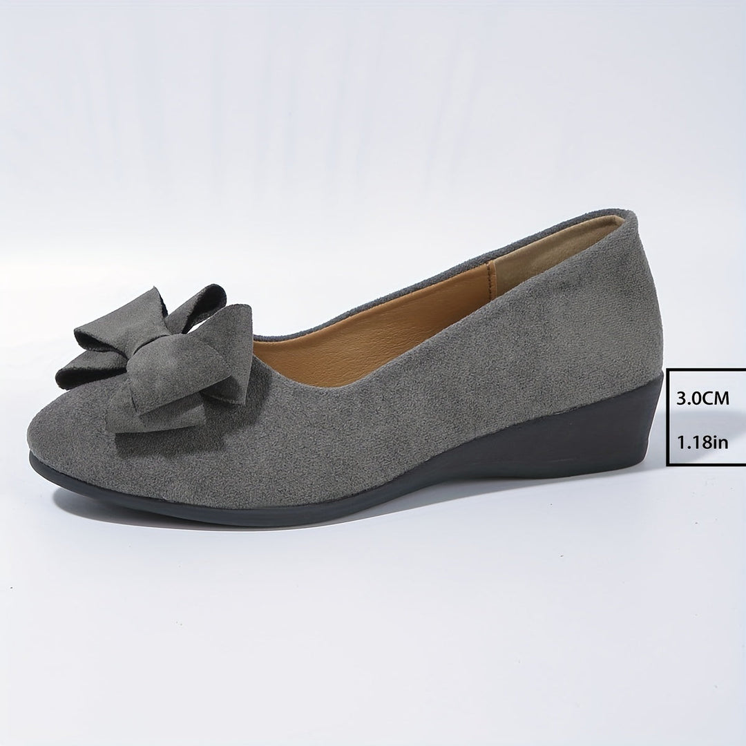 Everyday women's orthopedic flats, ensuring foot health & all-day comfort.