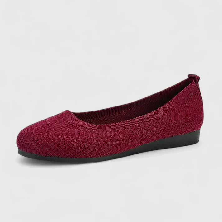 Orthopedic women's shoes with cushioned sole & arch support for enhanced comfort and improved posture.