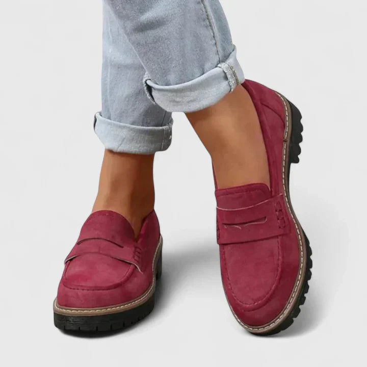 Women's comfort walking loafers with strong arch support, designed for active, pain-free days and daily use.