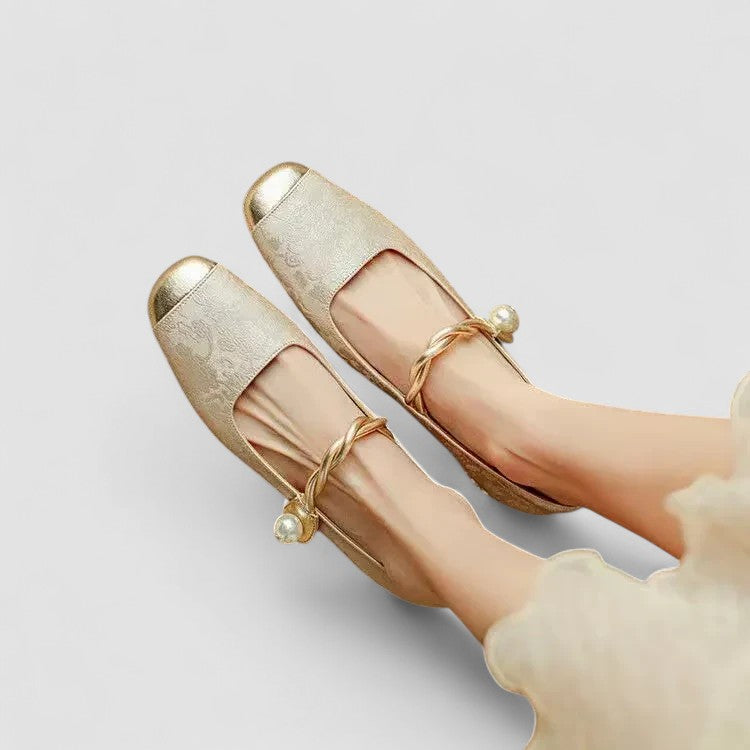 Women's elegant Mary Jane shoes, orthopedic, vintage for comfort, suitable for dress & daily wear.